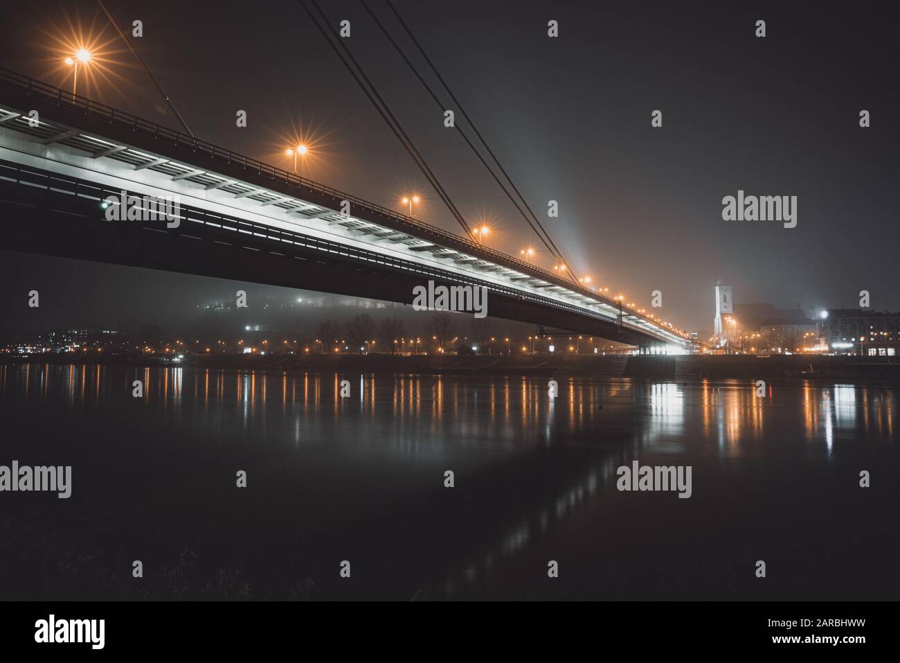 Il Ponte Ufo, Bratislava, Slovacchia Foto Stock