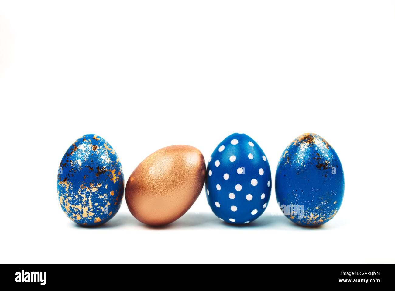 Le uova di pasqua isolato su bianco Foto Stock