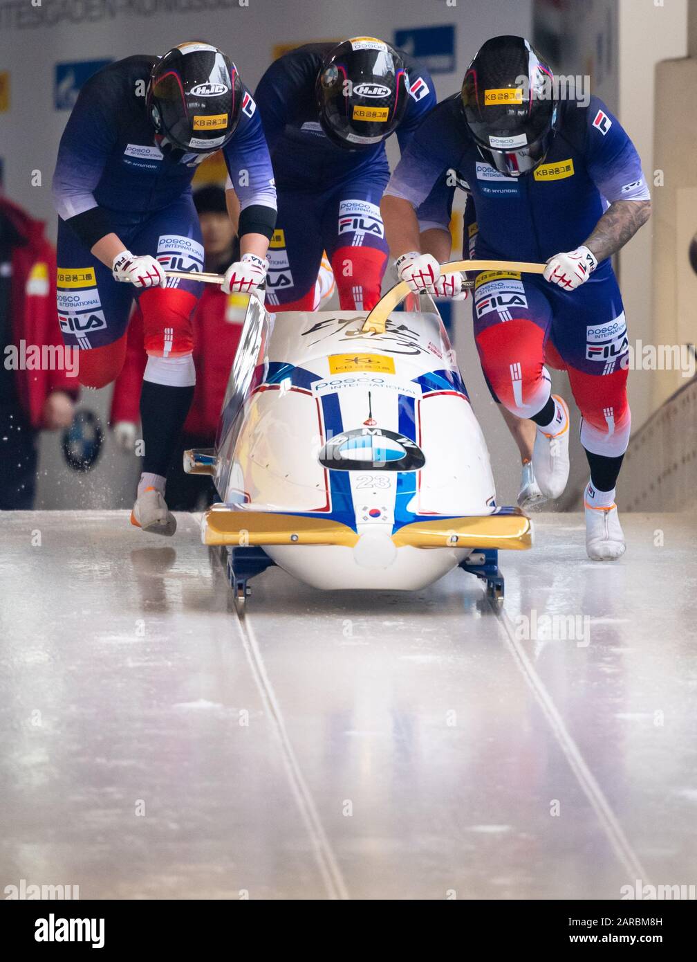 Schonau Am Konigssee, Baviera, Germania. 26th Gen 2020. Quattro-uomo bob, uomini, artificialmente ghiacciato pista a Koenigssee, Youngjin Suk, Daehwan Kim, Kyunghyun Kim e Han Kang dalla Corea del Sud in azione. Foto: Sven Hoppe/dpa credito: DPA Picture Alliance/Alamy Live News Foto Stock