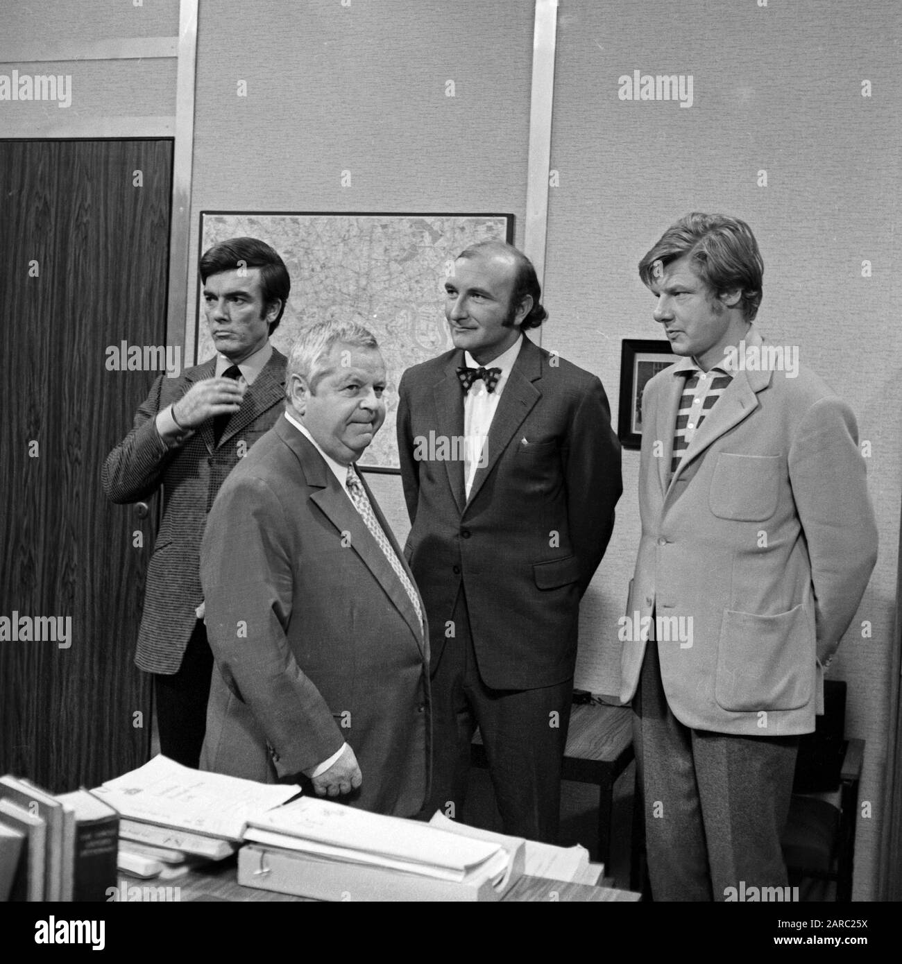 Hoopers Letzte Jagd, Miniserie, Deutschland 1972, Regie: Claus Peter Witt, Darsteller: (V. L.) Erik Schumann, Max Mairich, Dieter Augustin, Herbert Bötticher Foto Stock