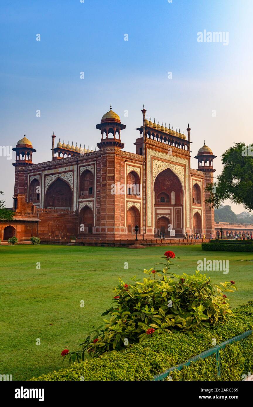Taj Mahal, La Grande Porta, Agra, India Foto Stock