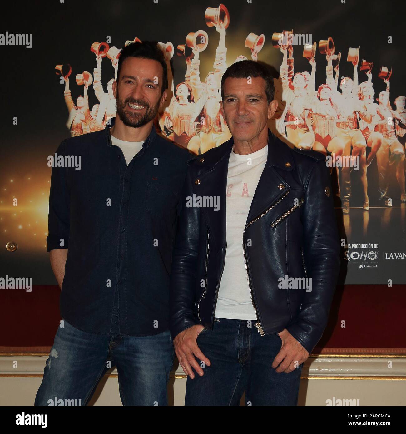 27H Jan, ANTONIO BANDERAS e PABLO PUYOL presentano a Barcellona LA LINEA musicale A CHORUS a Teatre Tivoli Foto Stock