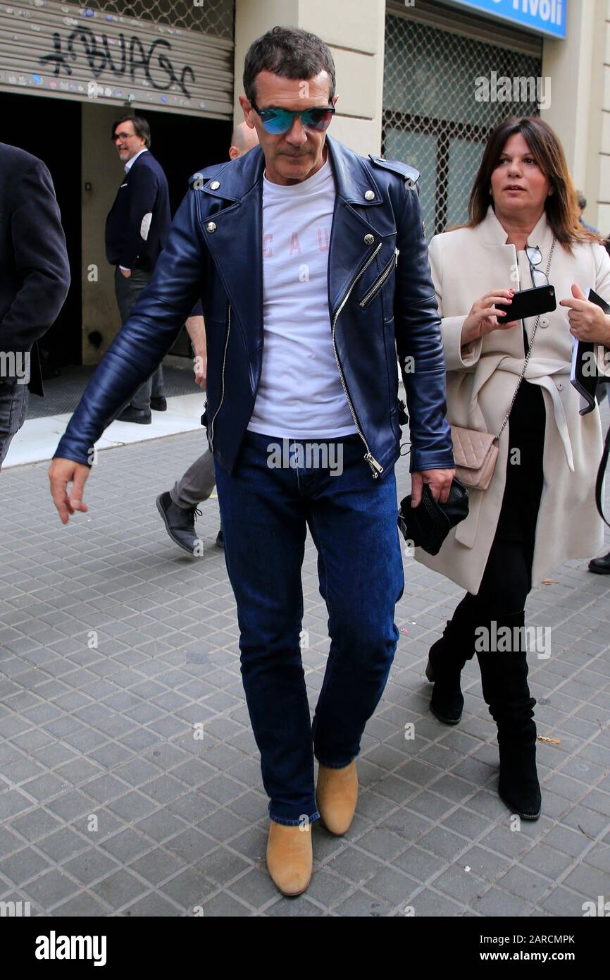 27H Jan, ANTONIO BANDERAS e PABLO PUYOL presentano a Barcellona LA LINEA musicale A CHORUS a Teatre Tivoli Foto Stock