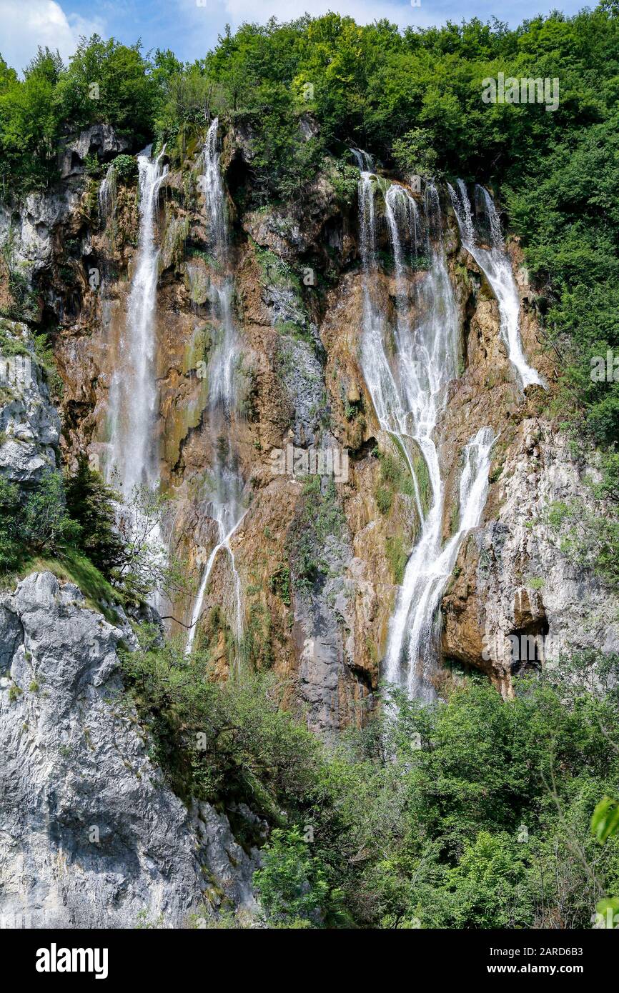 Veliki Slap, la cascata più alta del Parco Nazionale dei Laghi di Plitvice in Croazia Foto Stock