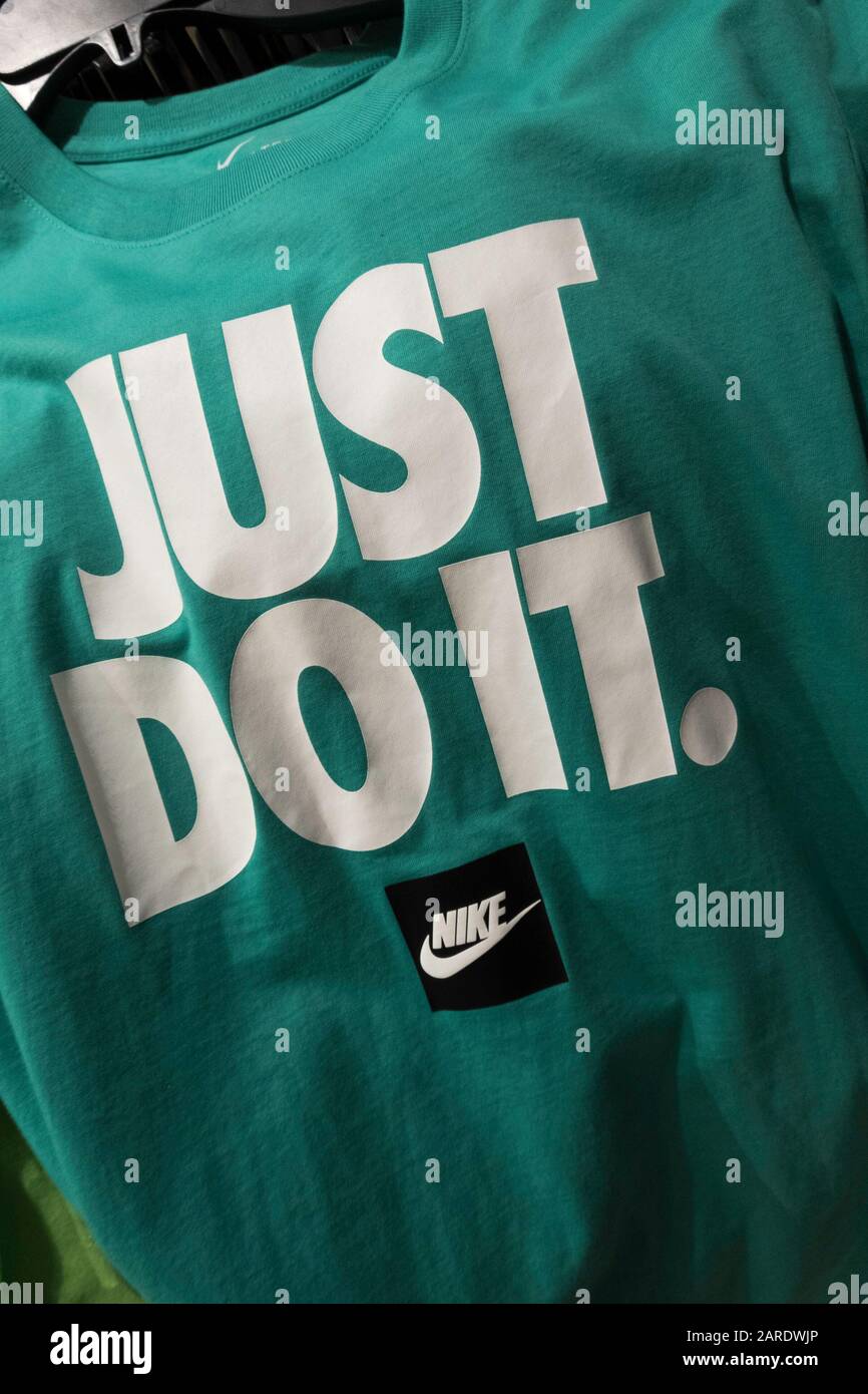 Abbigliamento sportivo Nike in vendita, USA Foto stock - Alamy