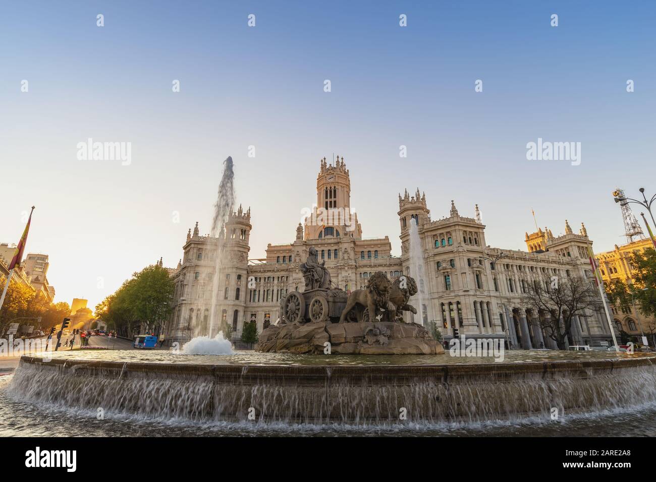 Madrid Spagna, sunrise skyline della città a fontana Cibeles Town Square Foto Stock