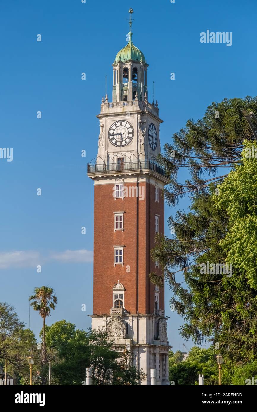 Torre Monumental, (ex Torre dell'Inglese), una torre dell'orologio nel quartiere Retiro di Buenos Aires, Argentina. Foto Stock