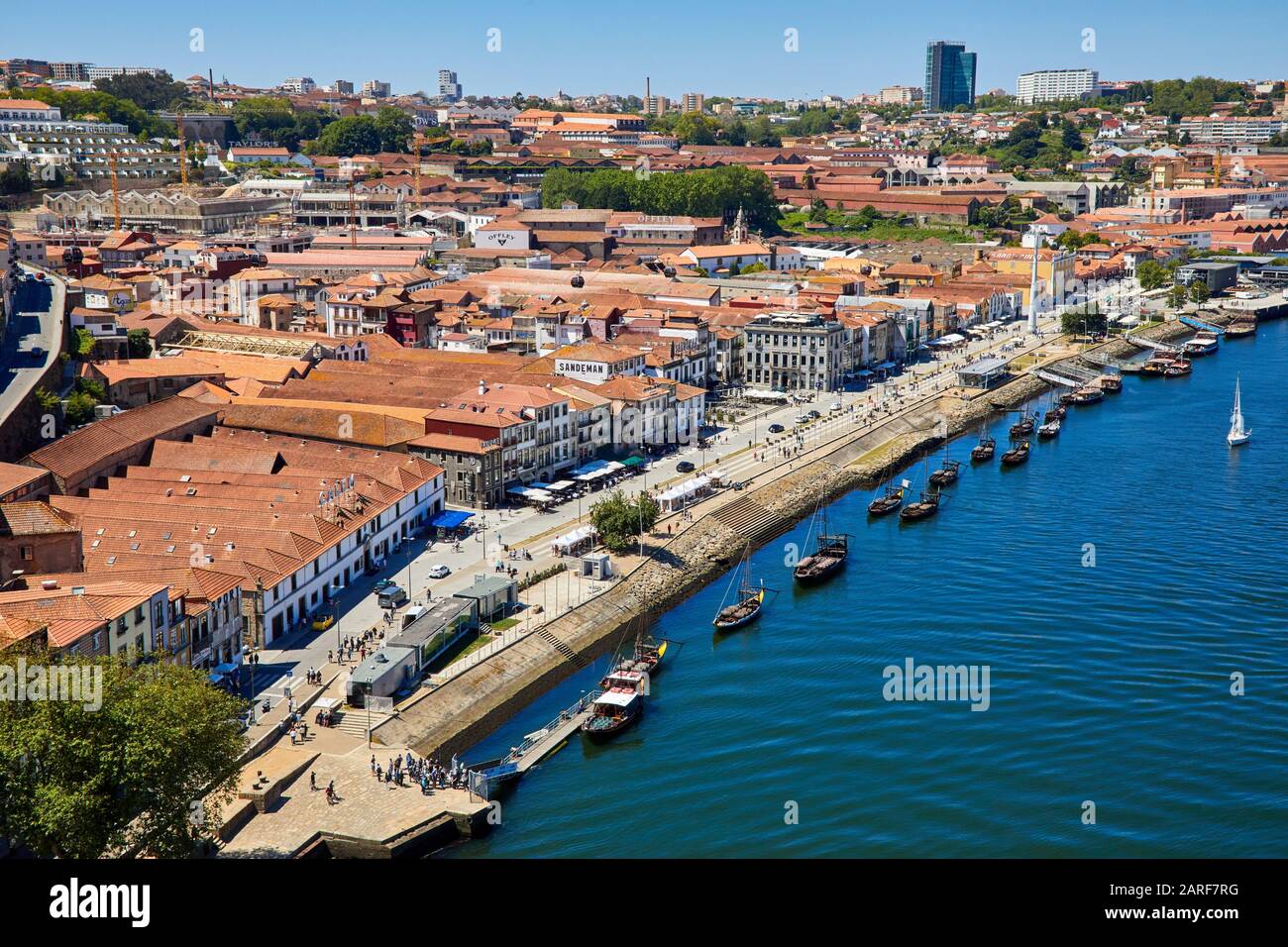 Vila Nova de Gaia, fiume Rio Douro, Vista dal ponte Dom Luis i, Porto, Portogallo Foto Stock