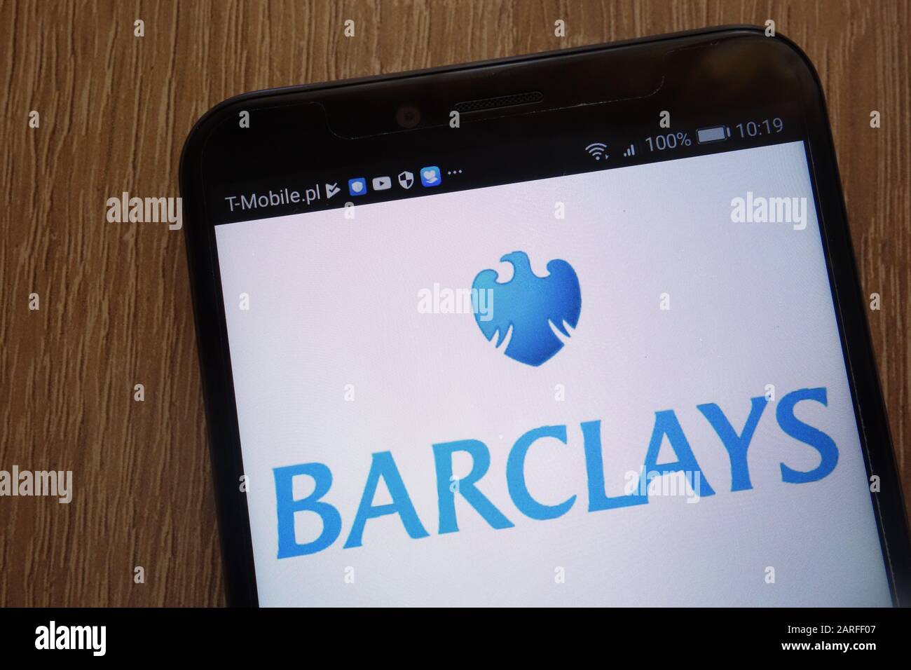 Logo Barclays visualizzato su uno smartphone moderno Foto Stock