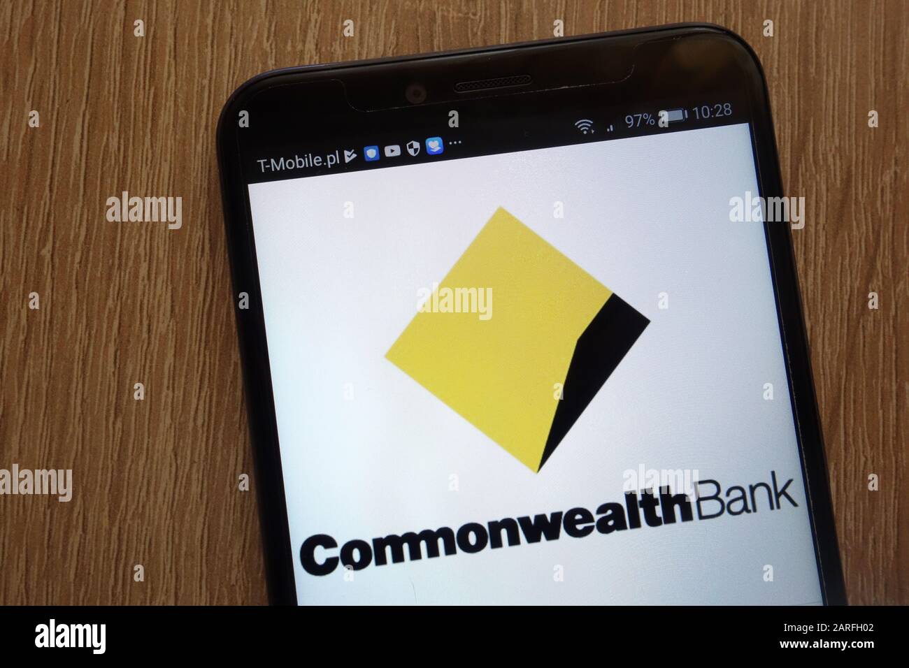 Logo Commonwealth Bank of Australia visualizzato su uno smartphone moderno Foto Stock