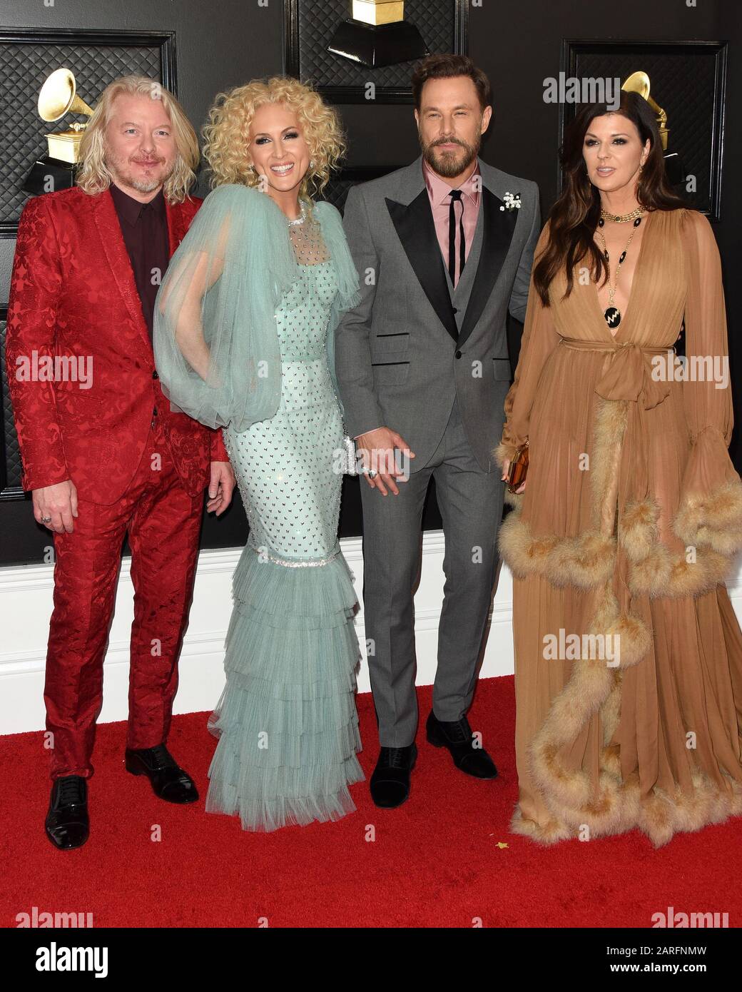 26 gennaio 2020, Los Angeles, CA, USA: Los ANGELES - 26 GENNAIO: Little Big Town, Phillip Sweet, Kimberly Schlapman, Jimi Westbrook, Karen Fairchild al 62nd Grammy Awards presso lo Staples Center il 26 gennaio 2020 a Los Angeles, CA (Credit Image: © Kay Blake/ZUMA Wire) Foto Stock