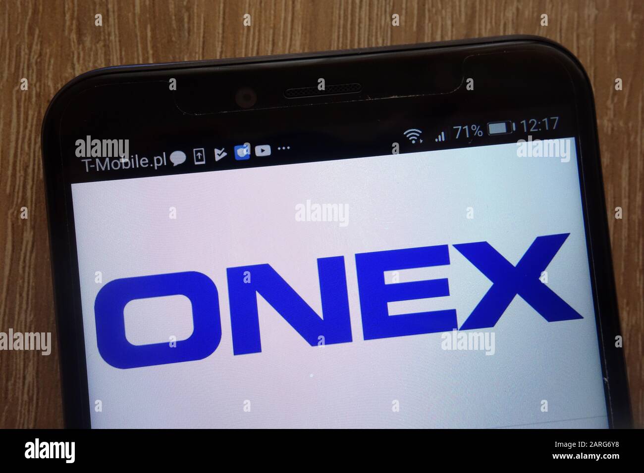 Il logo di Onex Corporation viene visualizzato su uno smartphone moderno Foto Stock