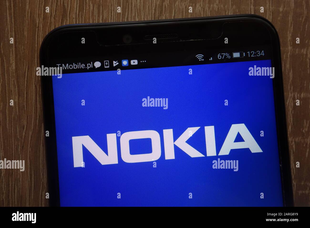Logo Nokia visualizzato su uno smartphone moderno Foto Stock