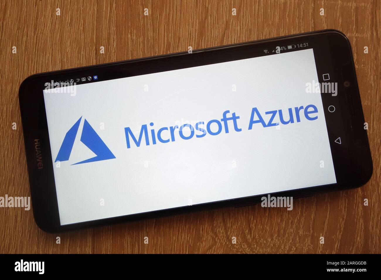 Logo Microsoft Azure visualizzato su uno smartphone moderno Foto Stock