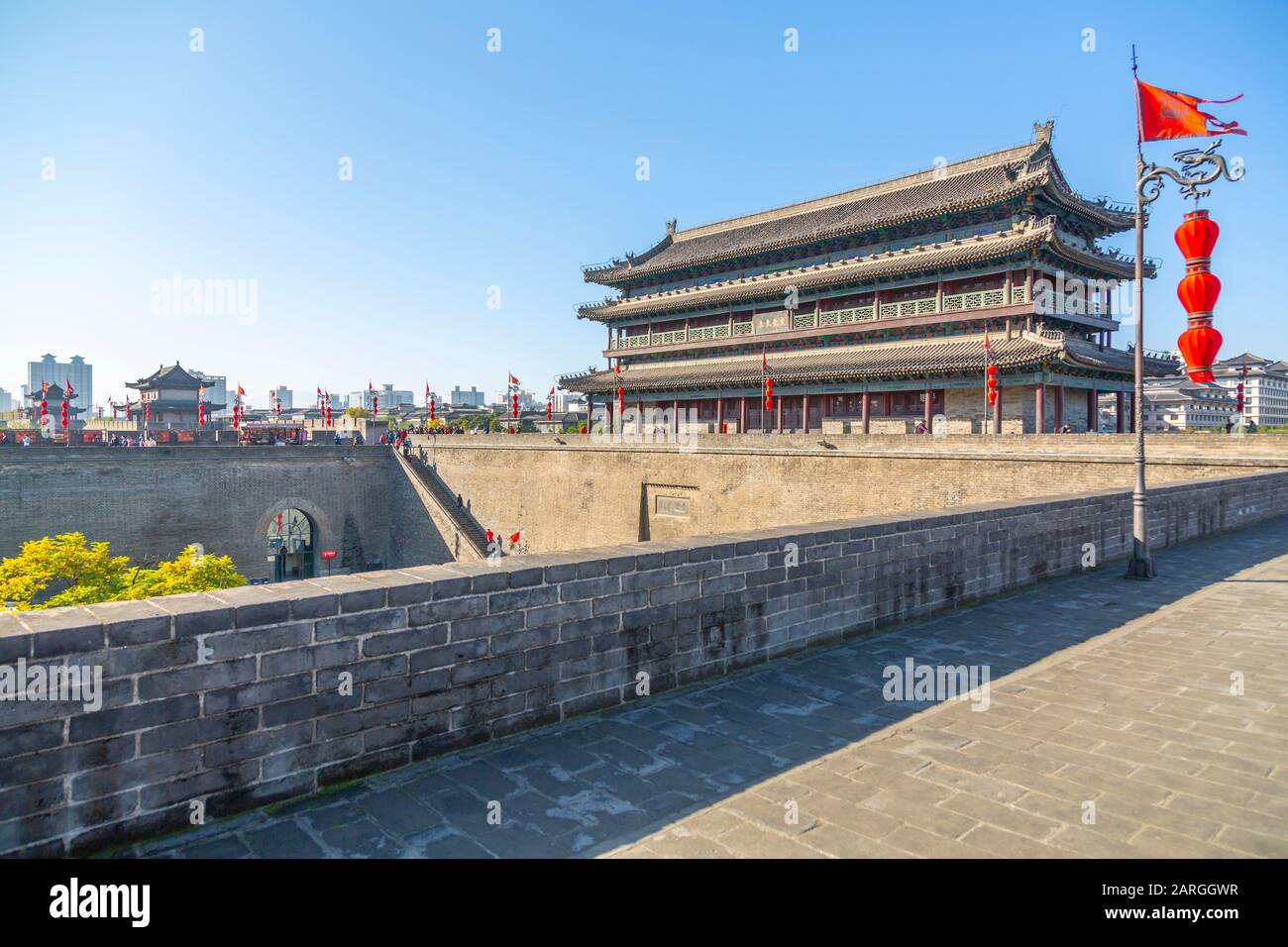 Vista delle mura della città di Xi'an, provincia Shaanxi, Repubblica Popolare Cinese, Asia Foto Stock