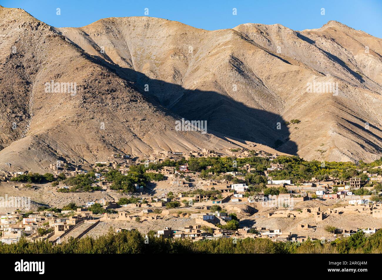 Villaggio di montagna nella Valle di Panjshir, Afghanistan, Asia Foto Stock