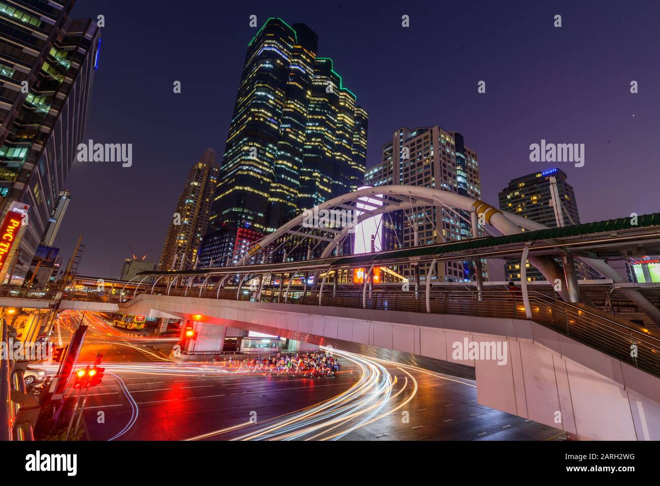 Bangkok , Thailandia - 18 Dic 2019 : Ponte di Chongnonsi nella passerella della città di Bangkok Foto Stock