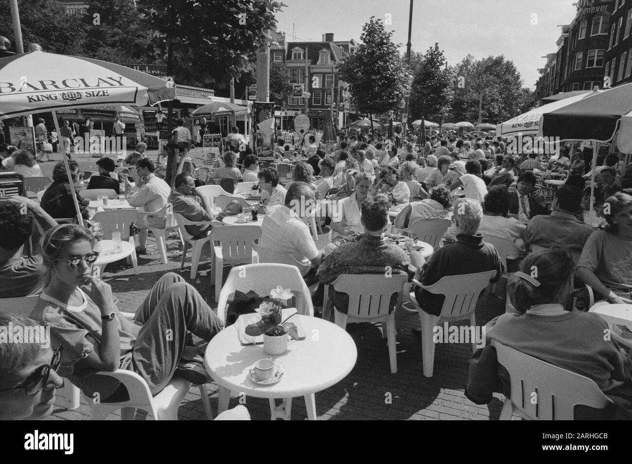 Terrazze Soleggiate Ad Amsterdam, Rembrandtsplein Data: 11 Agosto 1987 Località: Amsterdam, Noord-Holland Parole Chiave: Terrazze Foto Stock