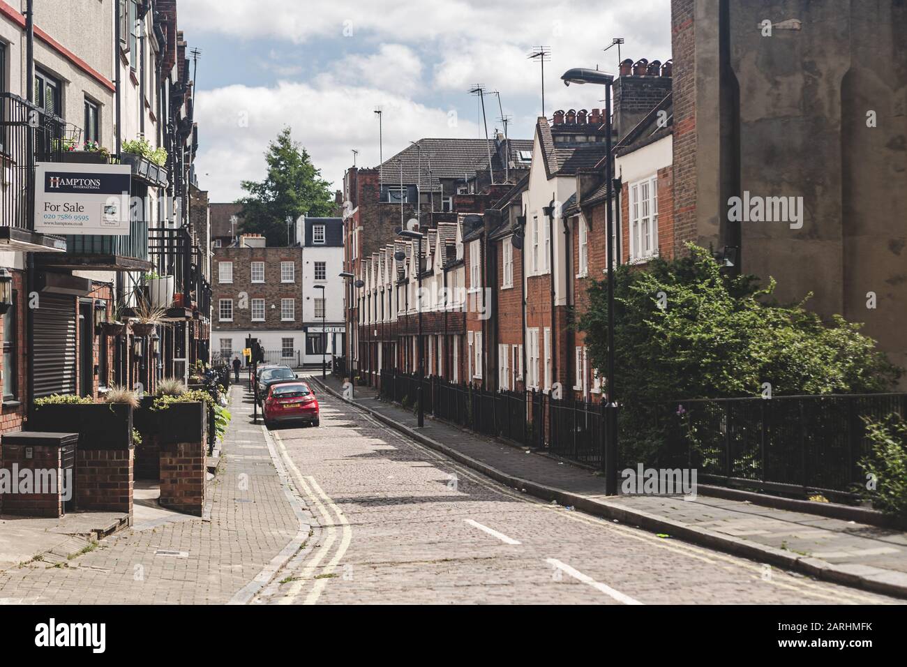 Londra/UK - 17/07/2019: Ranston Street visto da Ashmill Street a Marylebone. Nominato per la famiglia Baker, assistenti dei proprietari terrieri locali il P. Foto Stock