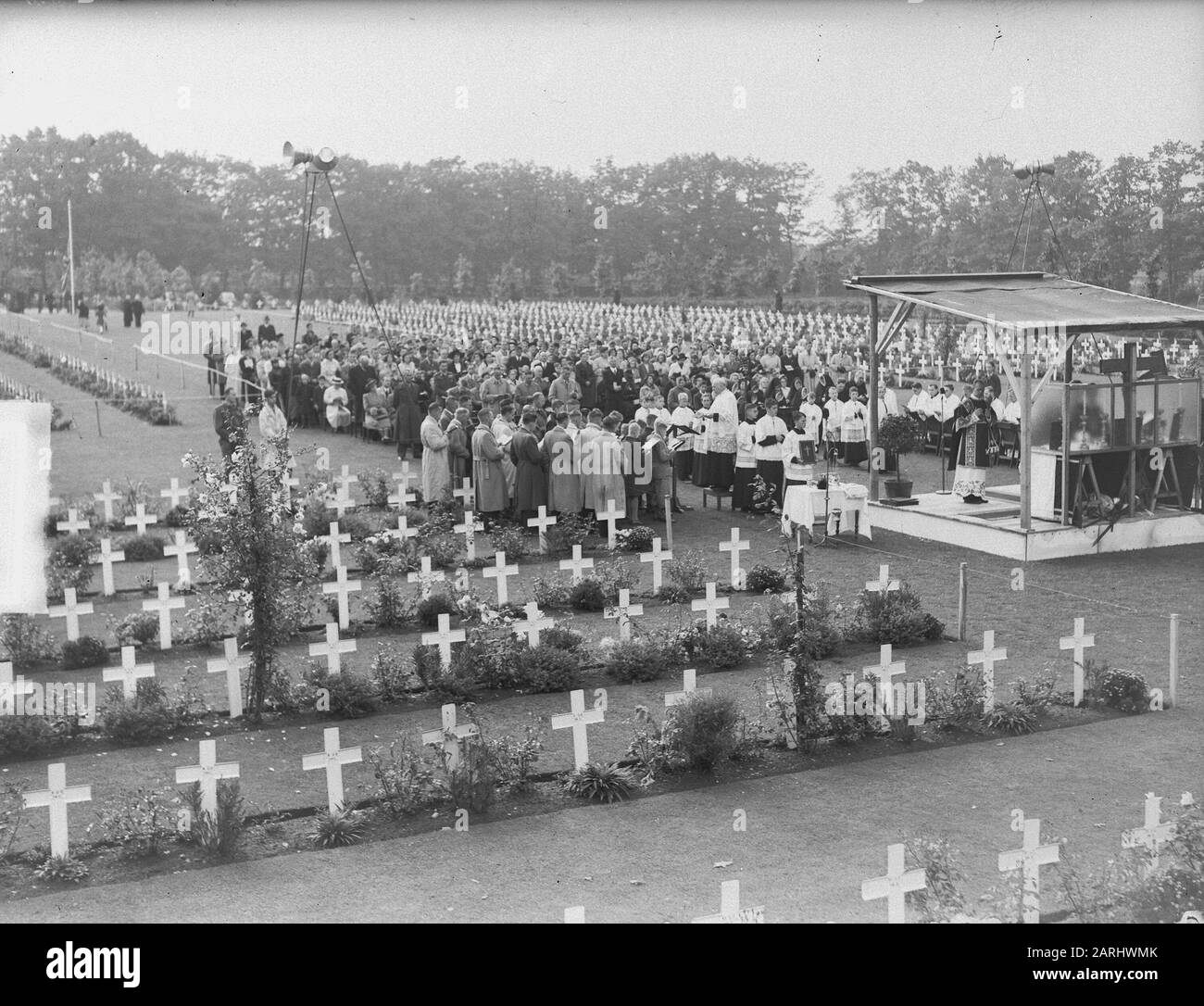 Commemorazione battaglia di Arnhem, servizio cattolico romano Data: 17 settembre 1949 luogo: Oosterbeek Parole Chiave: Commemorazioni, servizi della chiesa, Seconda guerra mondiale Foto Stock