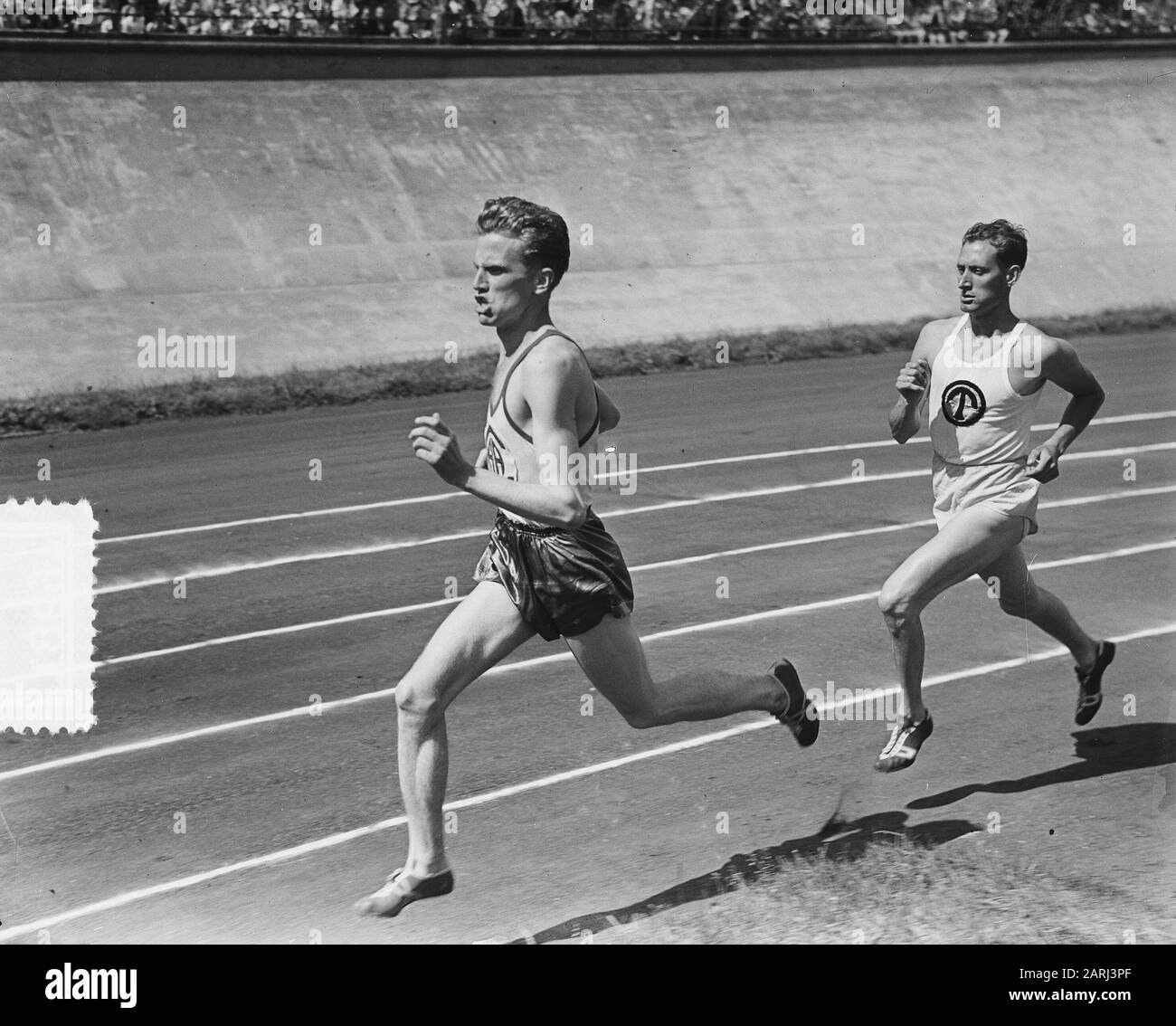 Slijhuis Vs Harting Data: 21 Luglio 1951 Parole Chiave: Atletica Nome Persona: Harting, Slijhuis, Wim Foto Stock