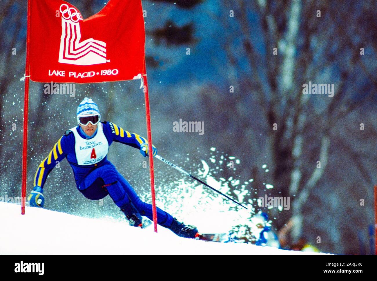 Ingmar Stenmark di Svezia vince la medaglia d'oro nello slalom gigante ai Giochi Olimpici invernali del 1980 Foto Stock