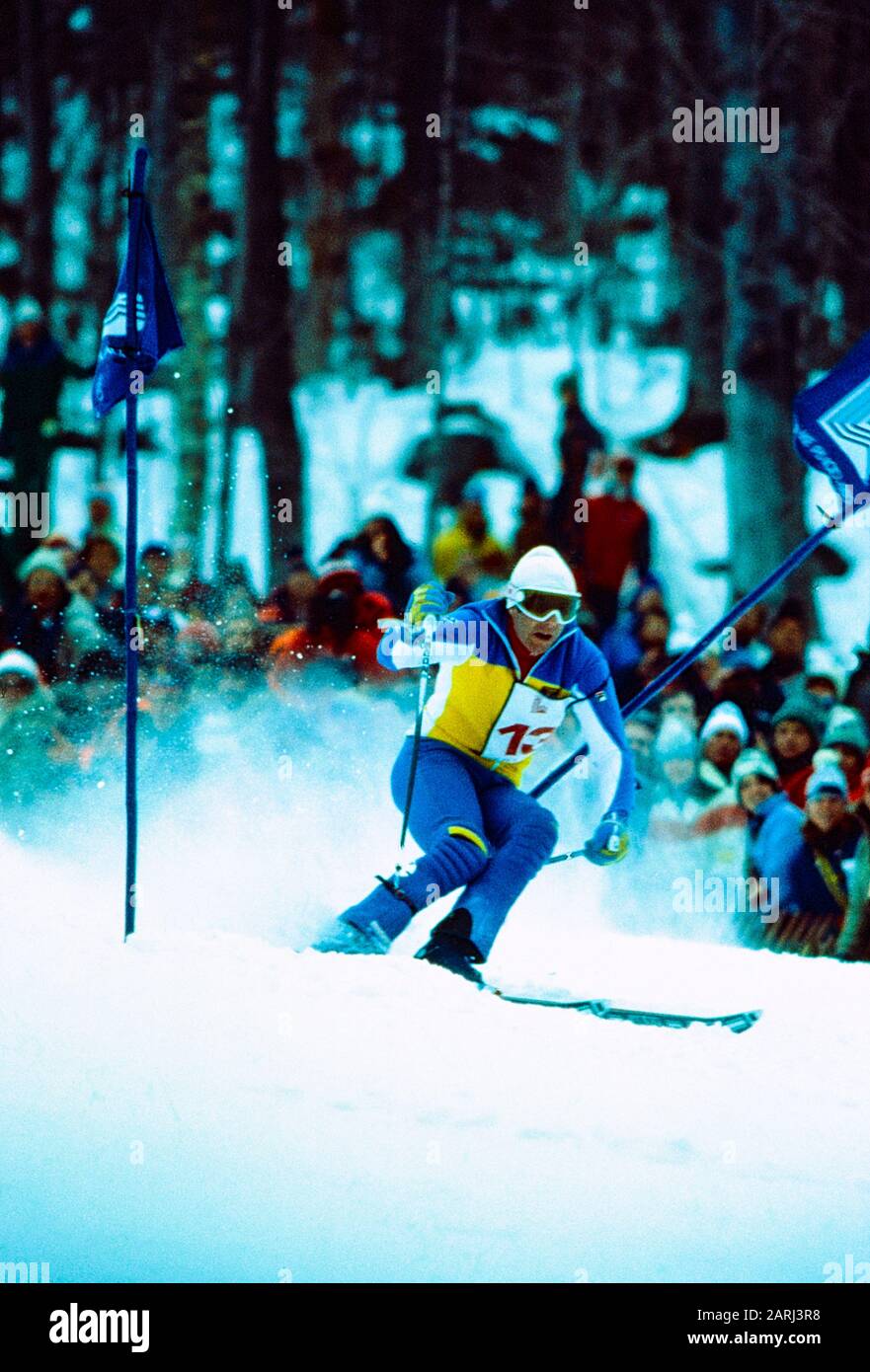 Ingmar Stenmark di Svezia vince la medaglia d'oro nello slalom ai Giochi Olimpici invernali del 1980 Foto Stock