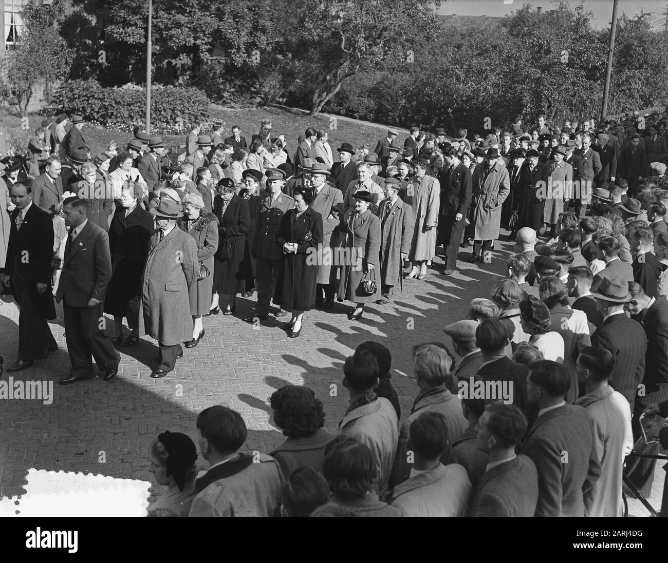 Commemorazione presso i Leower Lions delle truppe d'urto uccise Data: 15 ottobre 1951 luogo: Beneden-Leeuwen, Gelderland Parole Chiave: Commemorazioni Foto Stock