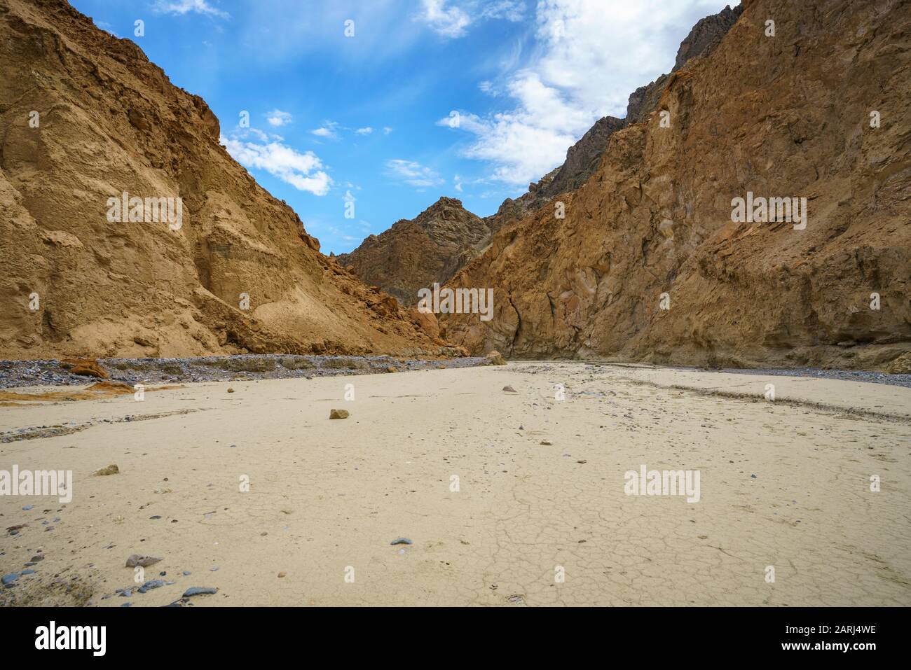 hikink il canyon dorato - circuito gower gulch nel parco nazionale della valle della morte in california negli stati uniti Foto Stock