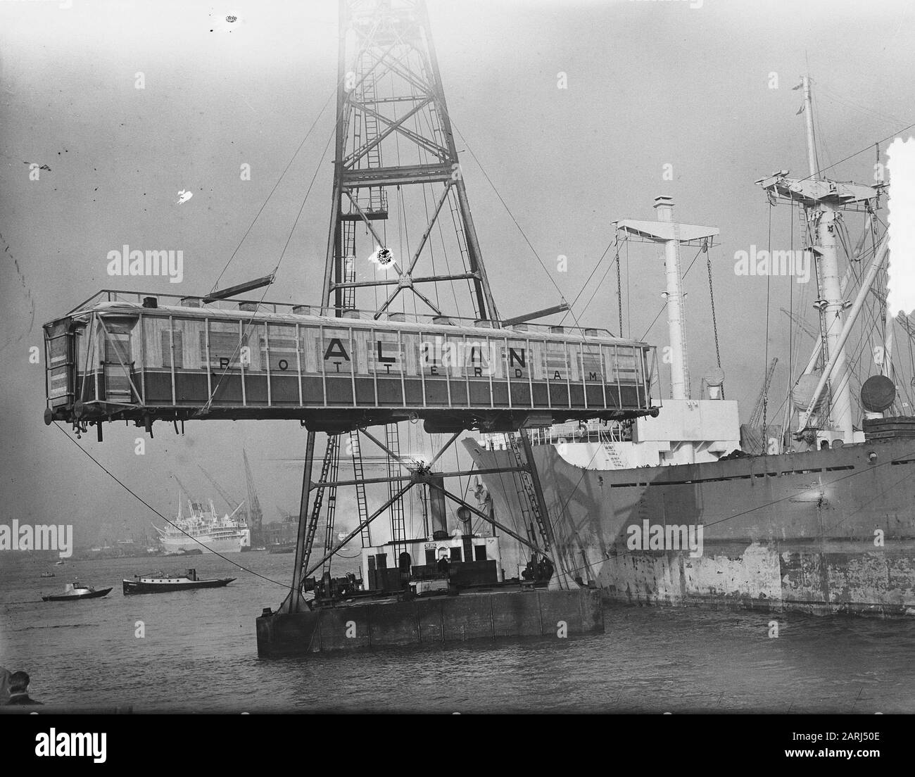 Vagoni ferroviari di Uruque (Allen Rotterdam) Data: 14 febbraio 1952 Località: Rotterdam, Zuid-Holland Parole Chiave: Vagoni ferroviari Nome dell'istituzione: Uruque Foto Stock