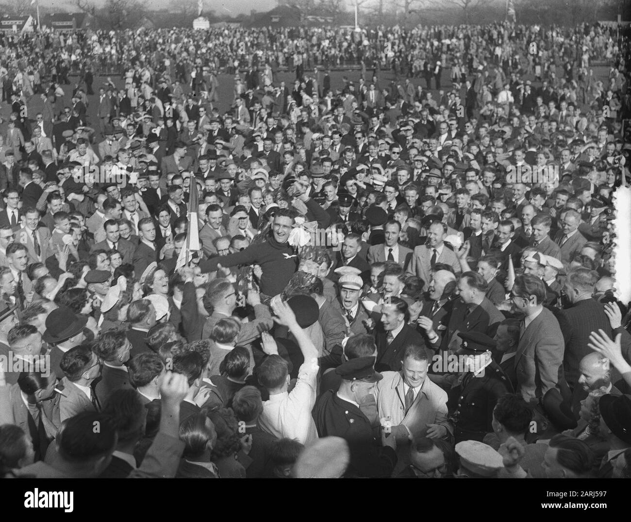Petrels contro ZFC 4-1 Petrels campione seconda classe Data: 14 aprile 1952 Parole Chiave: Champions Nome istituzione: Stormvogels Foto Stock