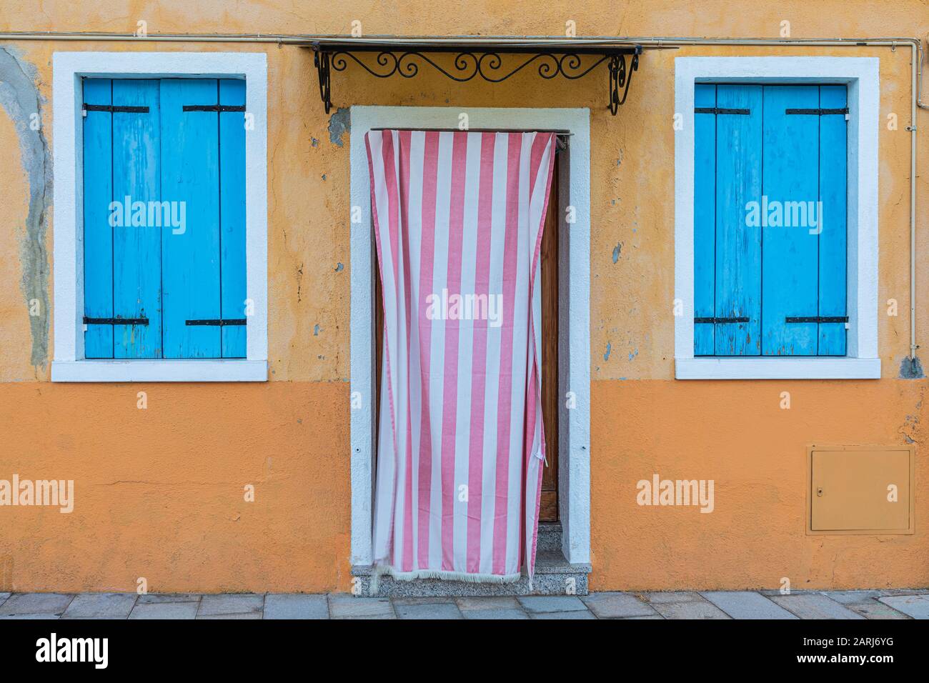 Le case colorate di Burano, Laguna di Venezia, Venezia Italia Foto Stock