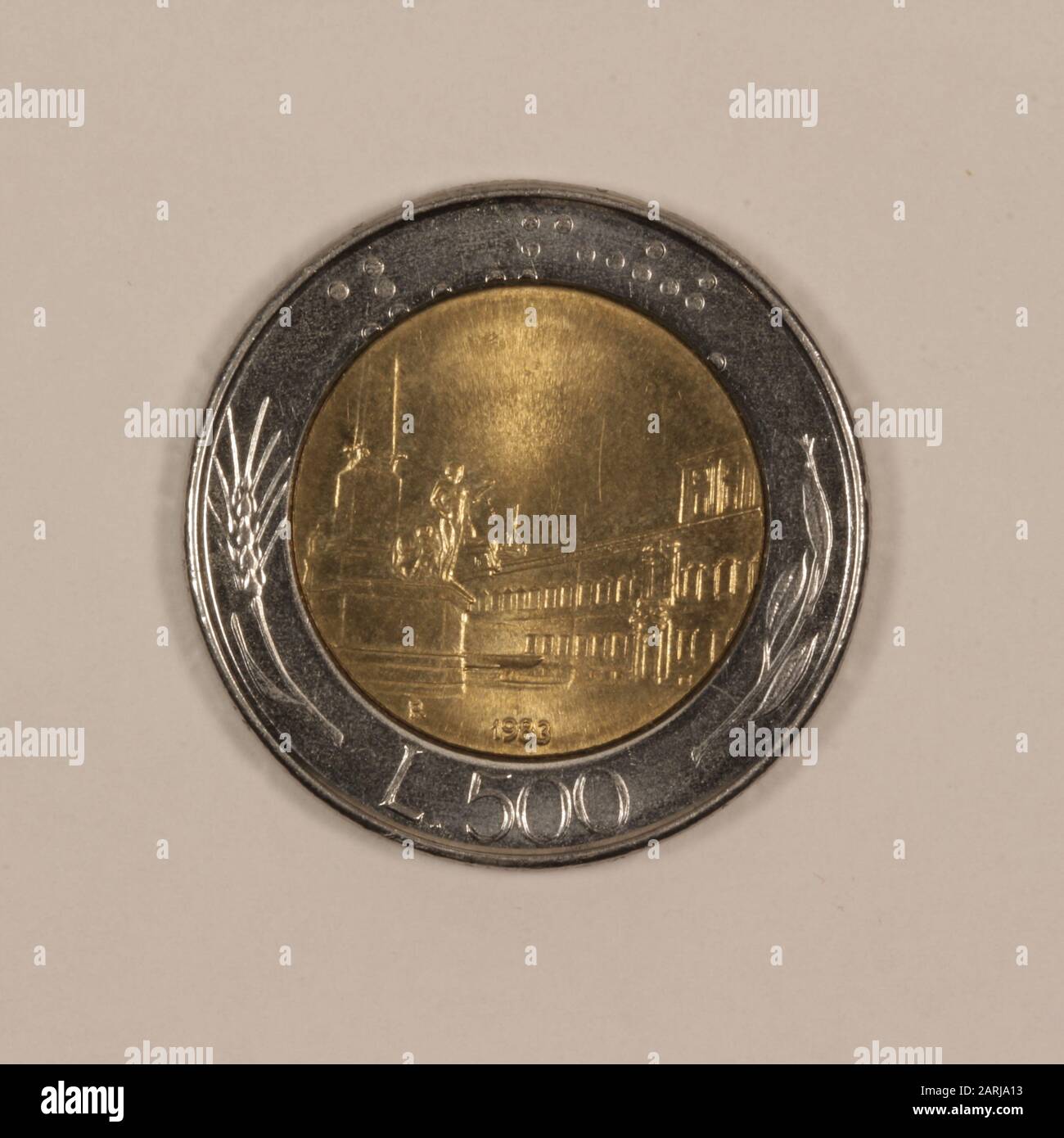 Vorderseite einer ehemaliguen Italienischen 500 Lire Münze Foto Stock