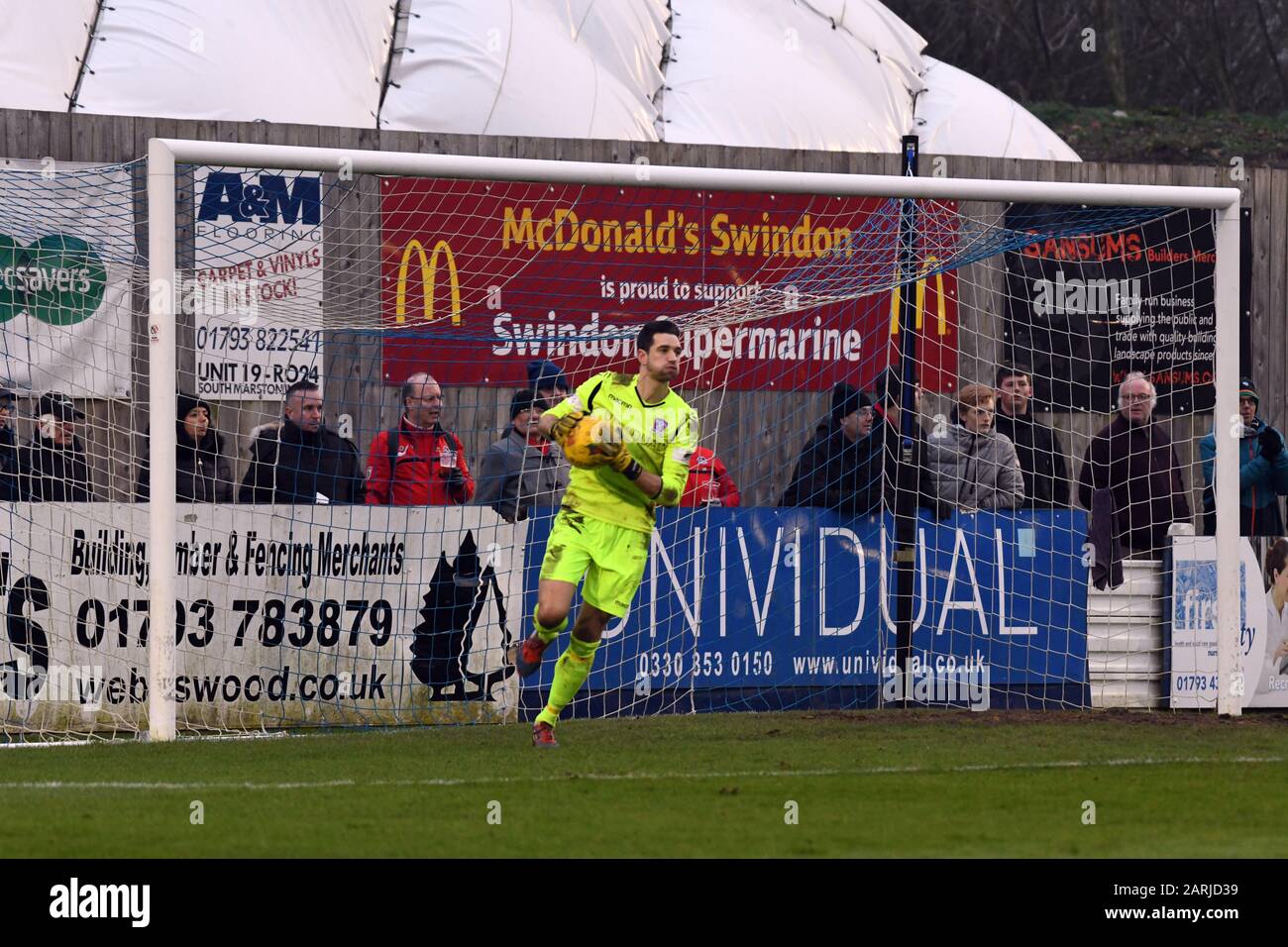 Martin Horsell in Goal allo stadio di Webbswood Supermarine FC nel campionato meridionale Swindon Wiltshire Inghilterra Regno Unito 25/01/2020 Foto Stock