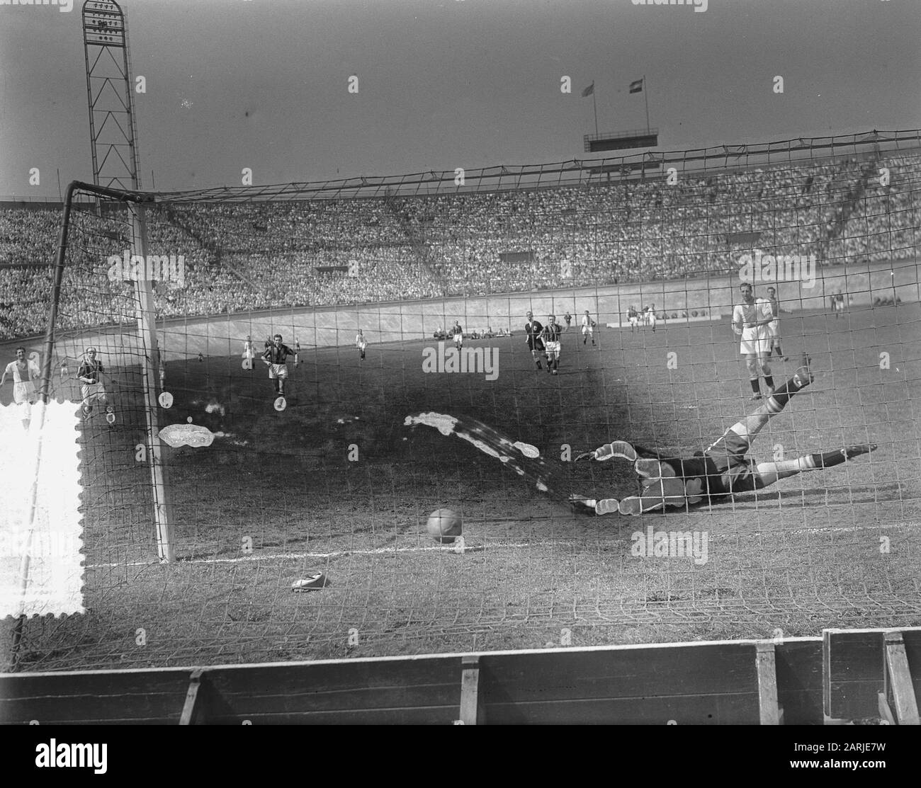 Football DWS Department CHAMPION/Fected Glass negative Date: May 27, 1954 Keywords: Sport, football Foto Stock