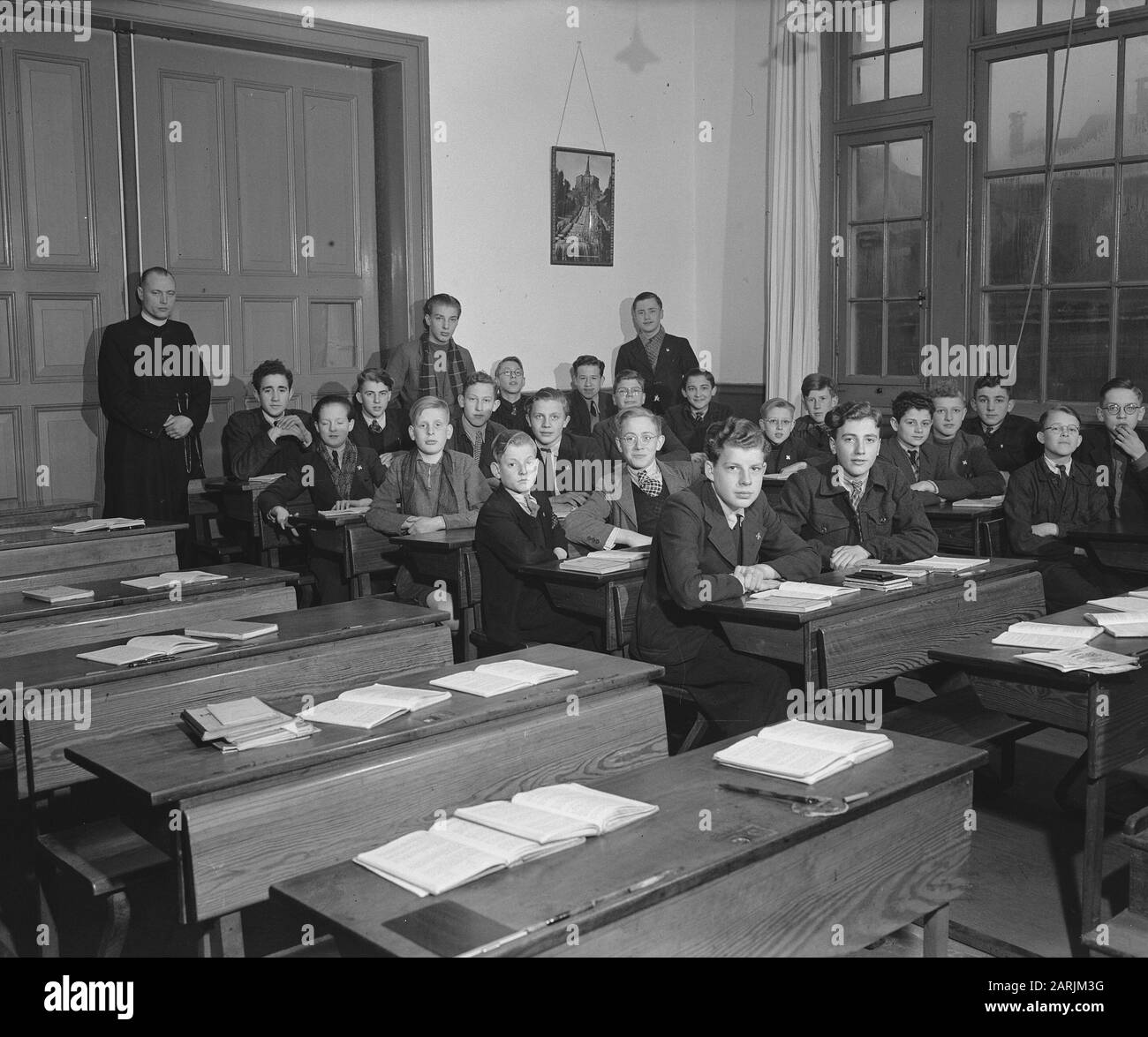 Scuola Cattolica Romana Saint Louis Ulo-Mulo Al Spuistraat 239 Data: 15 Marzo 1946 Luogo: Amsterdam, Noord-Holland, Spuistraat Parole Chiave: Cattolicesimo, Scuole Foto Stock