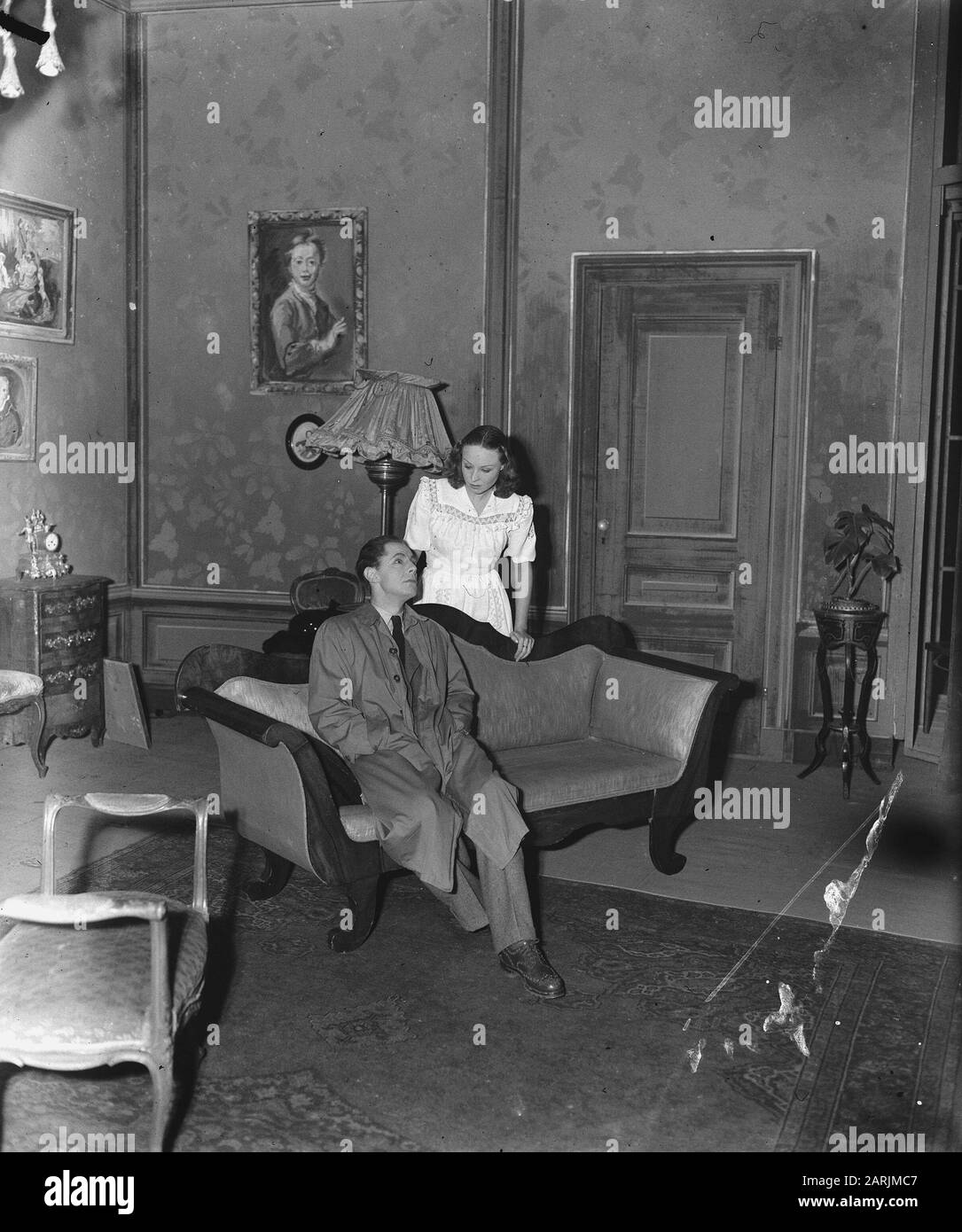 Stadsschouwburg for own press Data: 1 marzo 1947 Parole Chiave: Press, STANDSCHOUWBURG Foto Stock