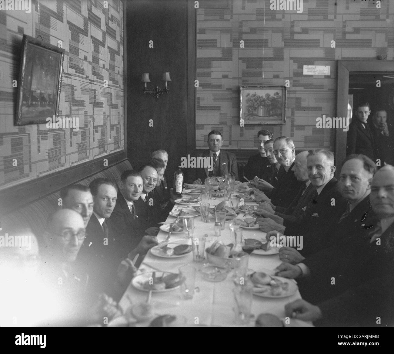 Diner Roomskatholieke Middenstandsbond Data: 24 Aprile 1947 Parole Chiave: Camere Cattolici, Cena Foto Stock