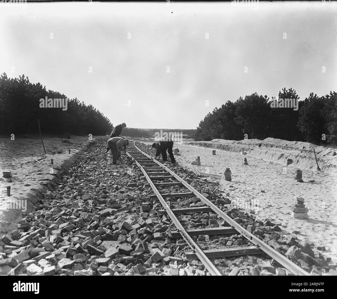 Zandvoort Serie a Zandvoort [comando Batavus] Stazione di Restauro Data: 23 Marzo 1948 Località: Noord-Holland, Zandvoort Parole Chiave: Rotaie, ferrovie Foto Stock