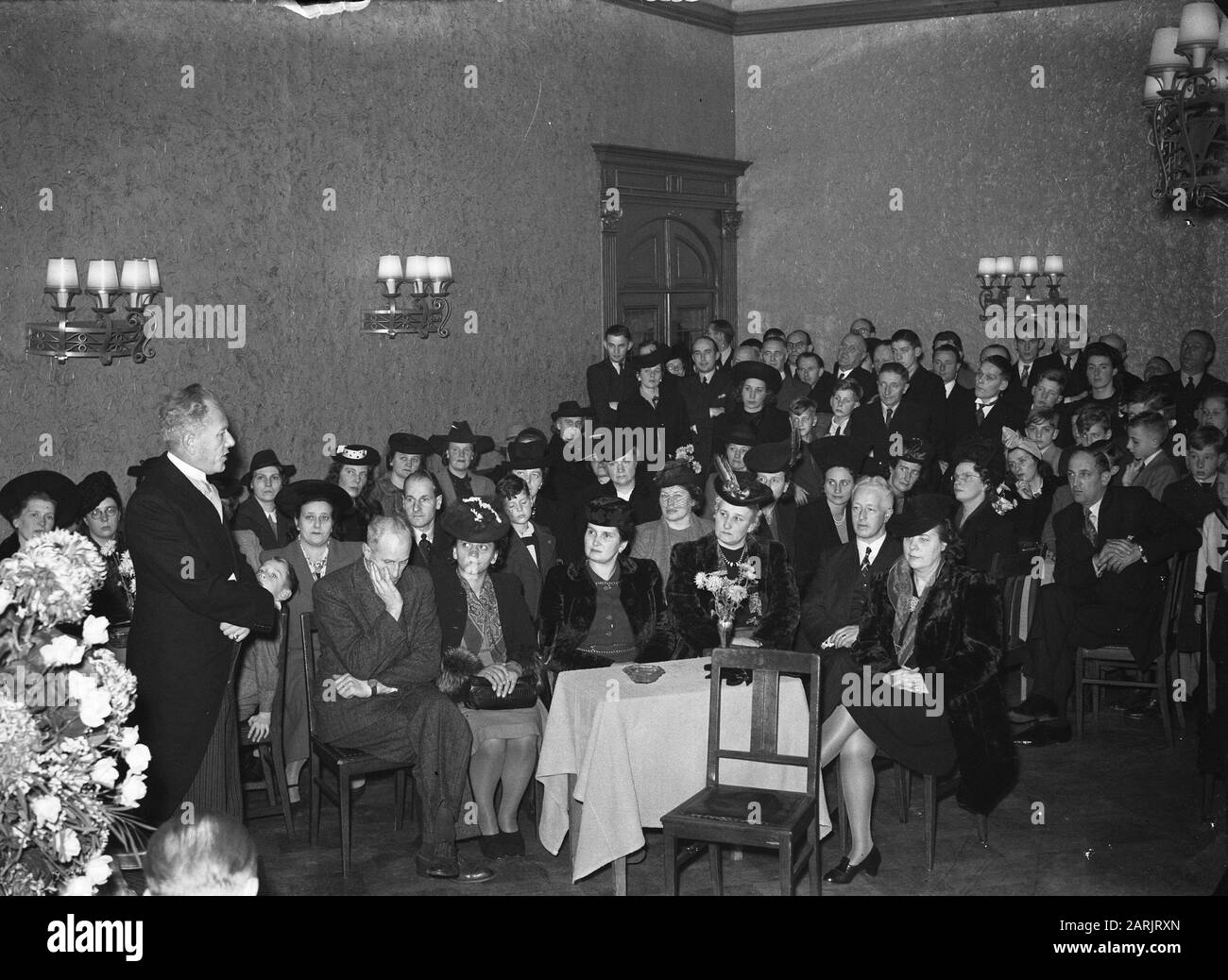 Jubileum Rk School Association Data: 4 Novembre 1946 Parole Chiave: Jubileum Foto Stock Jubileum Rk School Association Data: 4 Novembre 1946 Parole Chiave: Jubileum Foto Stock