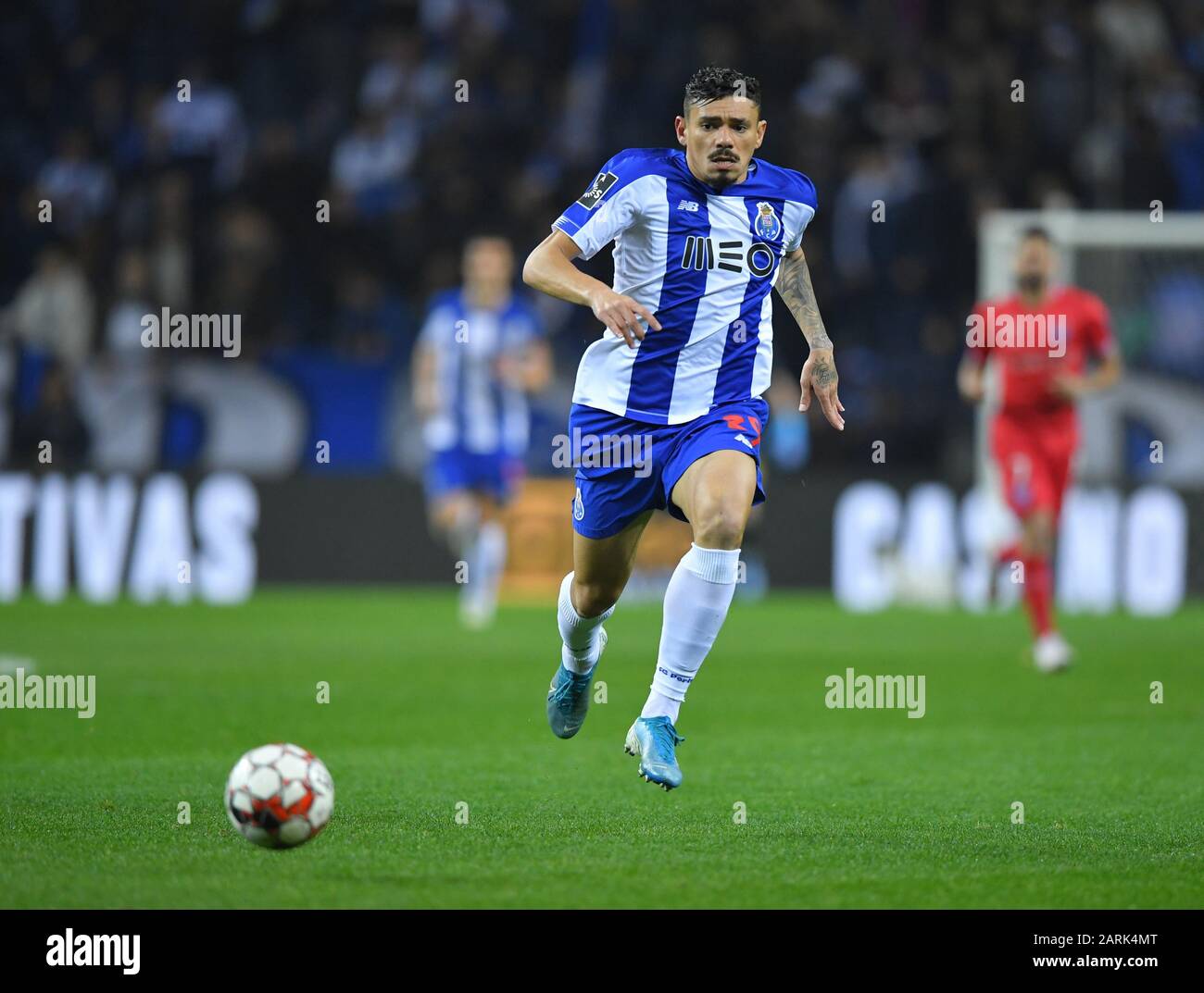 28th gennaio 2020; Dragao Stadium, Porto, Portogallo; Campionato portoghese 2019/2020, FC Porto contro Gil Vicente; Tichinho Soares del FC Porto Foto Stock