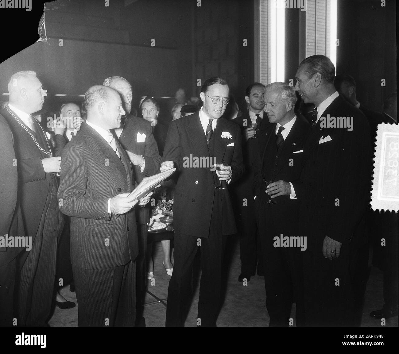 Sua altezza reale Principe Bernhard nominato Patrono World Broadcasting Data: 12 ottobre 1955 Nome personale: Bernhard, Prince Nome istituzione: World Domain Foto Stock