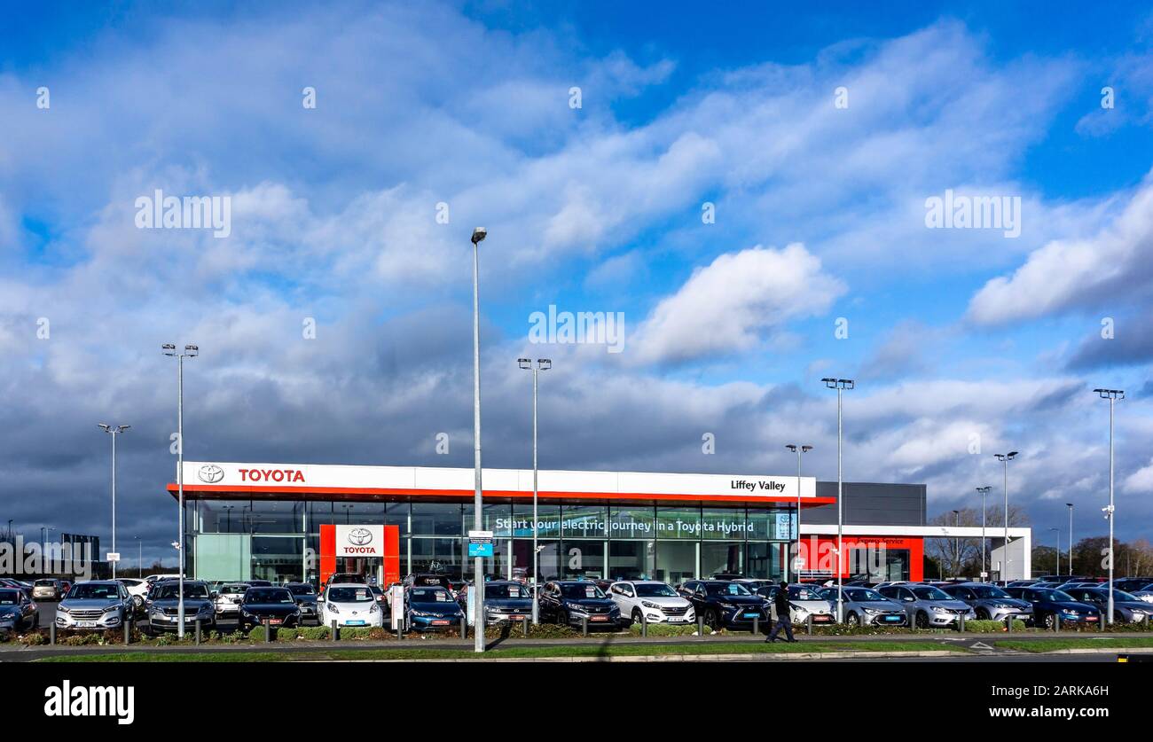 Uno showroom di automobili Toyota nel Liffey Valley Motor Mall a West Dublin. Foto Stock