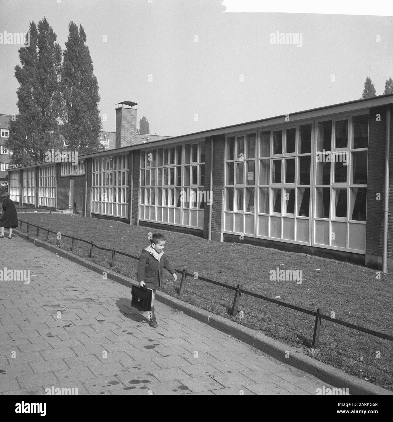 Scuola internazionale in Vechtstraat nelle scuole internazionali di Amsterdam Data: 6 Ottobre 1965 luogo: Amsterdam, Noord-Holland Parole Chiave: Scuole internazionali Foto Stock