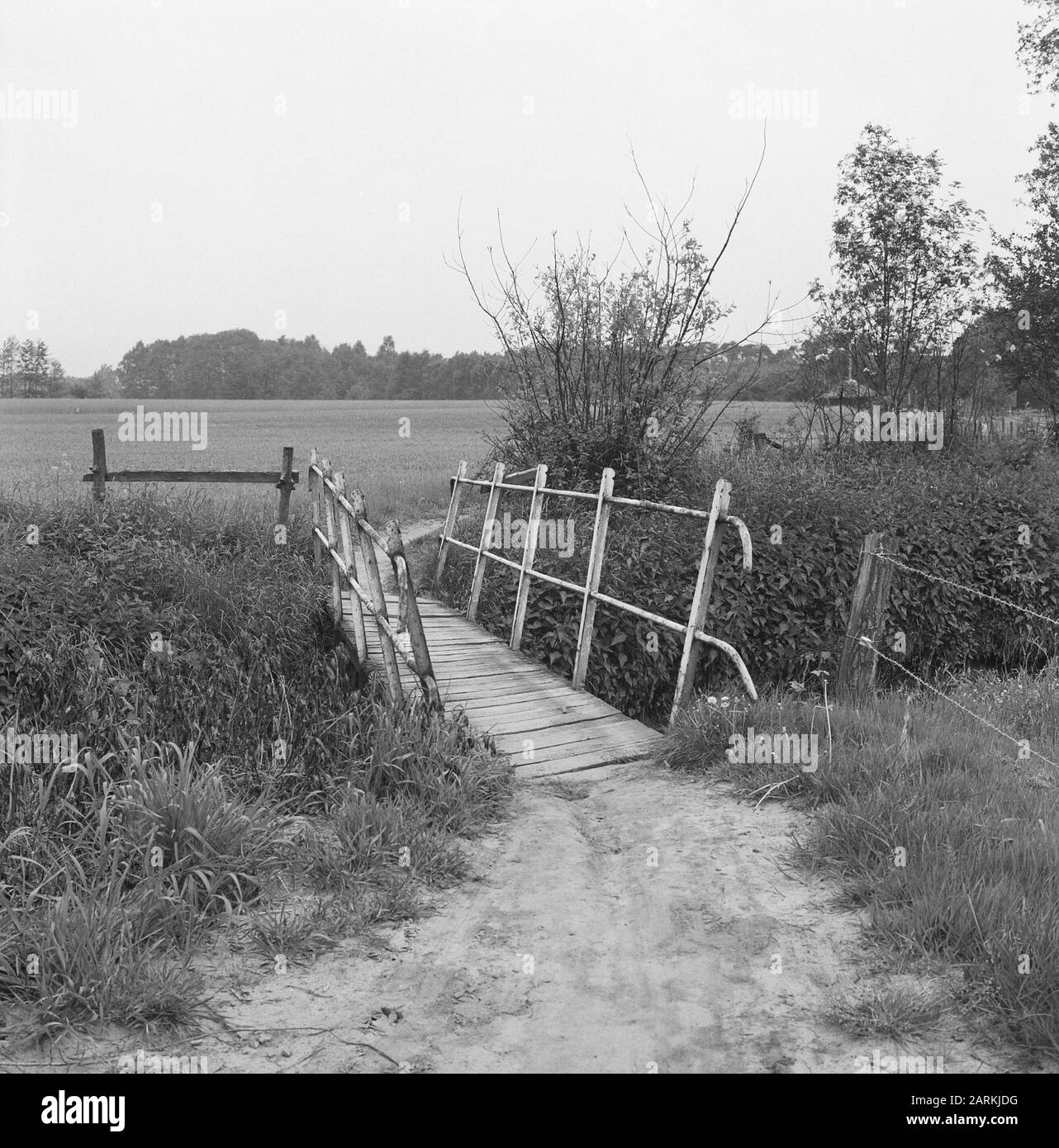 Scavare e migliorare canali, costruire ponti, ponti, tavole d'acqua, vecchio IJssel, Imperial brook Data: Parole Chiave non date: Posa ponti, ponti, tombe e migliorare canali, tavole d'acqua Nome personale: Keizersbeek, oude ijssel Foto Stock