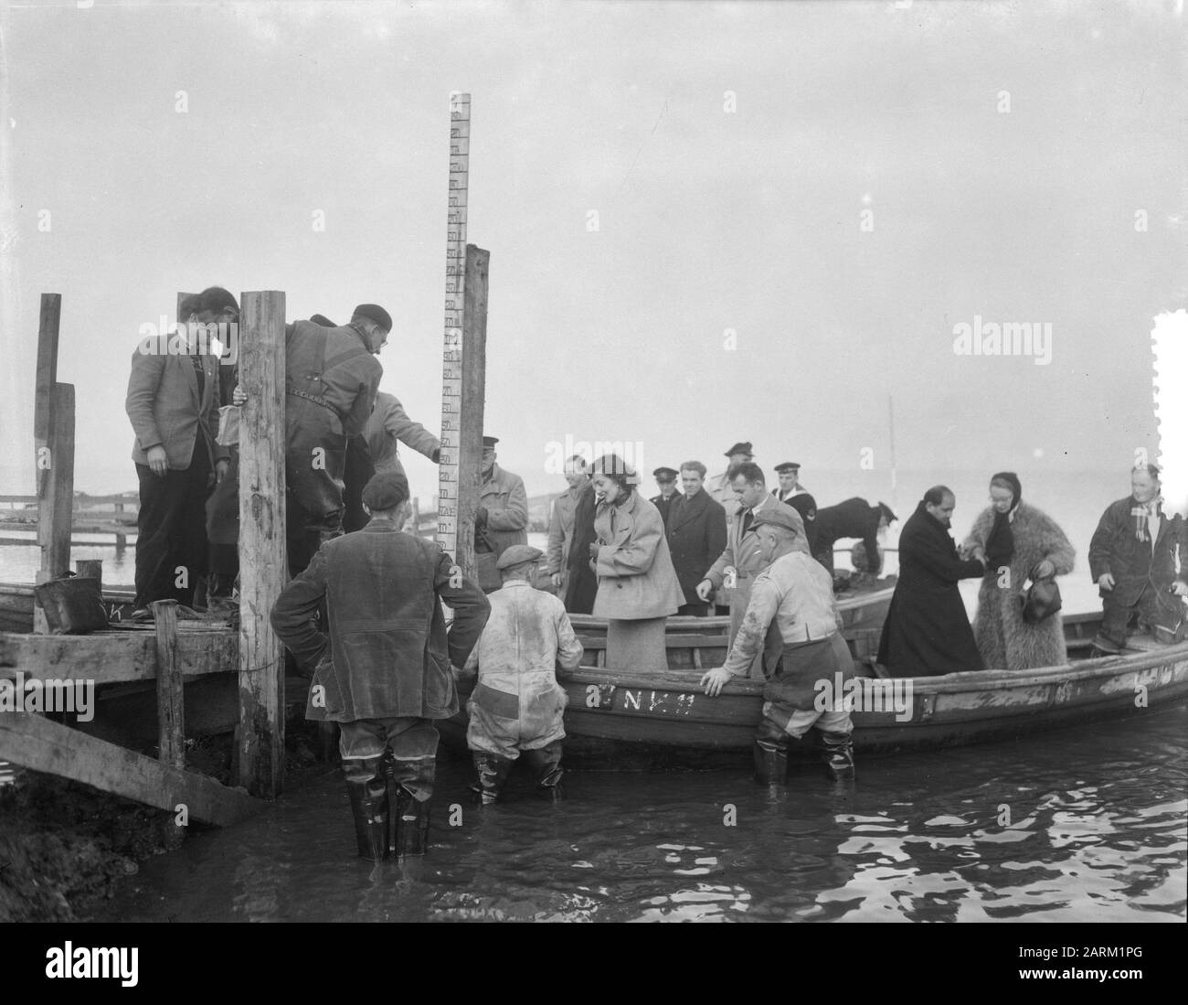 Federazione dei veterani di guerra visite Schouwen Duiveland Data: 20 novembre 1953 Località: Schouwen-Duiveland Parole Chiave: VETERANI di guerra Foto Stock