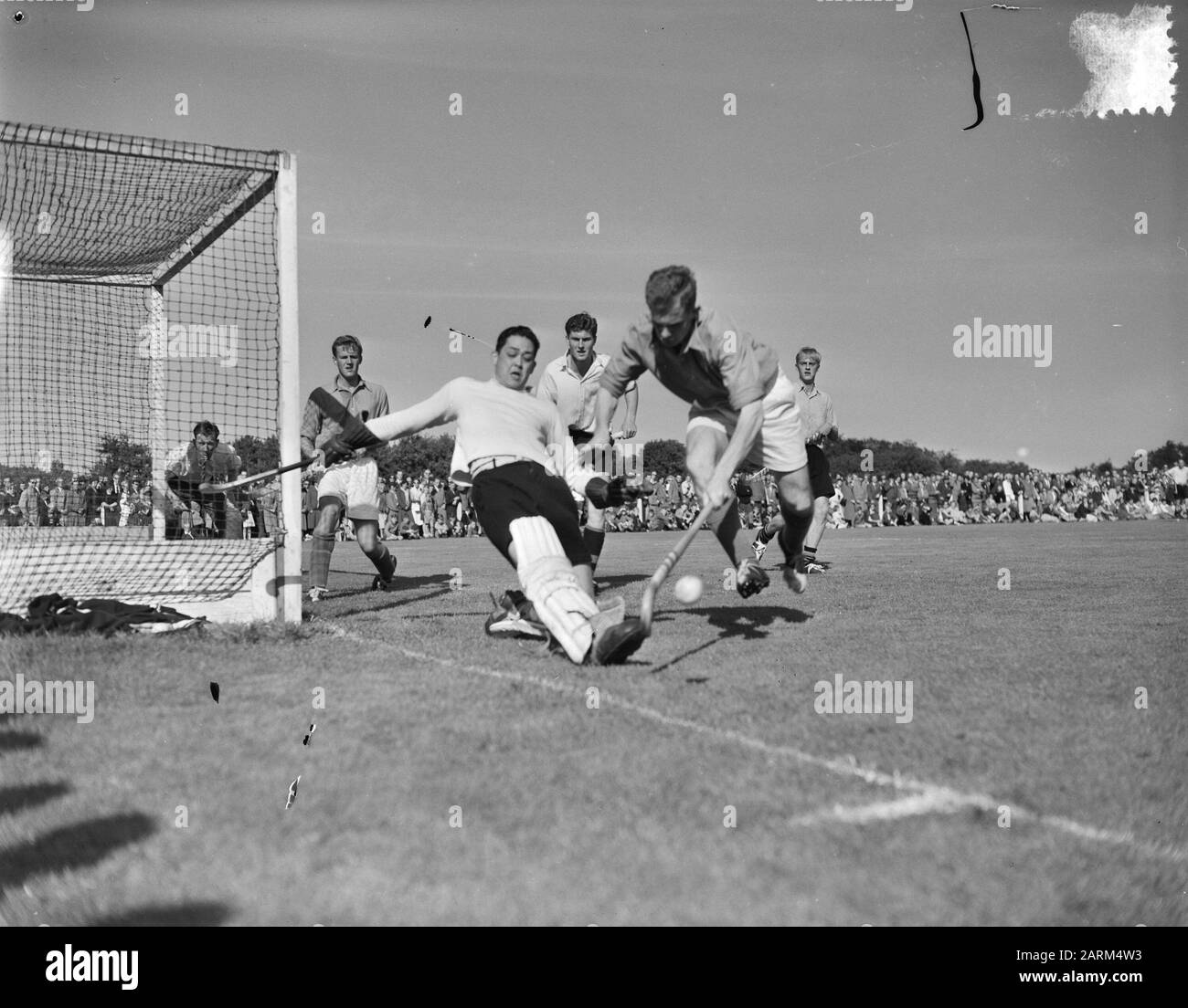 Hockey laren contro la squadra olimpica a 1/2, Data: 16/09/1956, luogo: Pari Parole Chiave: Hockey Nome dell'istituzione: Giornata olimpica Foto Stock