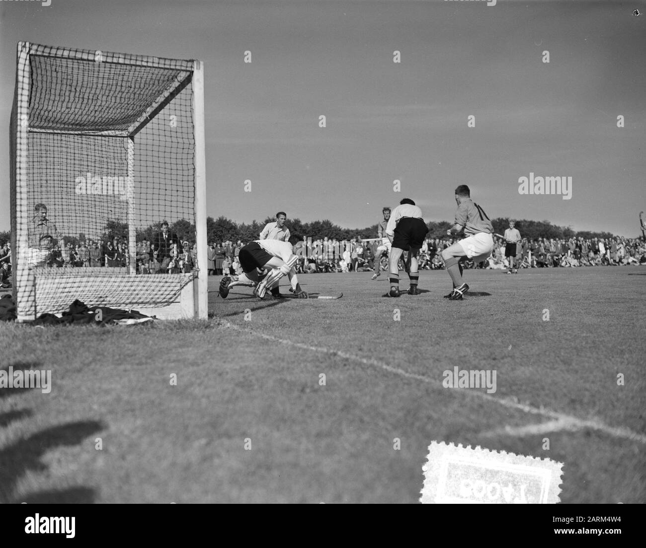 Hockey laren contro la squadra olimpica a 1/2, Data: 16/09/1956, luogo: Pari Parole Chiave: Hockey Nome dell'istituzione: Giornata olimpica Foto Stock