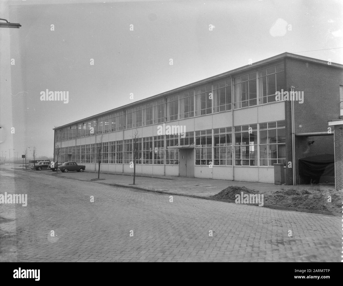 Building Curtis Wright Europa N.V. a Schiphol Annotation: ASSIGNMENTS Studio J. Sevenijns a Rotterdam Data: 3 dicembre 1958 Località: Noord-Holland, Schiphol Parole Chiave: Fabbriche, edifici Foto Stock