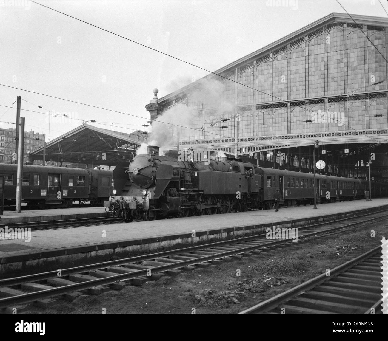 No staking bij de French spoorwegen, Locomotief op een der Perrons Data: 16 giugno 1959 Foto Stock